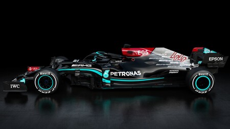 Mercedes F1 2021 3