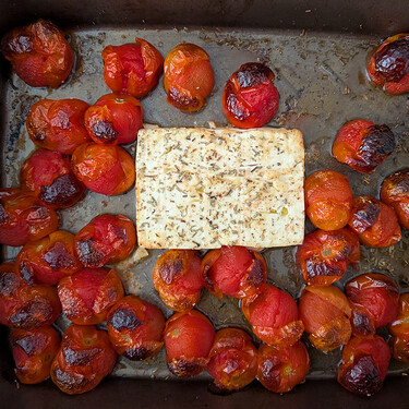 Solo necesitas dos ingredientes y un horno o airfryer para hacer esta receta que te soluciona la cena en 20 minutos 