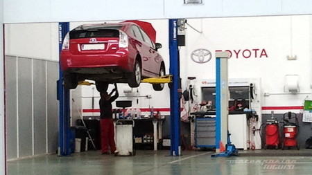 Servicio integral de revisión para híbridos de Toyota, ¿merece la pena?