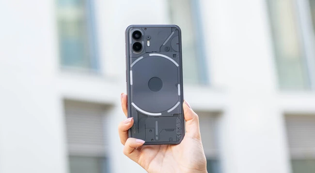 Nothing Phone (2)