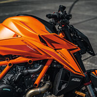KTM está muy enfadada con Stefan Pierer. Mientras luchaban por salvarse de la ruina, su ex-CEO desviaba millones a otros negocios