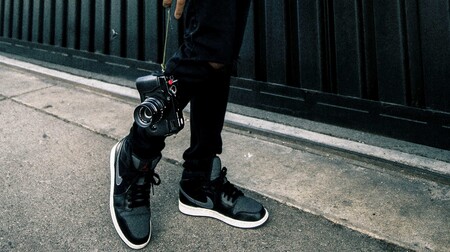 Siete pares de zapatillas negras que recién llegan a ASOS para pisar fuerte este otoño