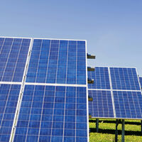 España produce tanta energía solar que es la envidia de Europa. Y aun así importa el 70% de la que consume