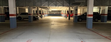 Vender o alquilar una plaza de garaje como estas es ilegal: el problema es que hay gente que no lo sabe