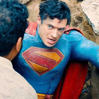 Superman acaba de comerse a un enemigo para derrotarlo y encima era radiactivo hasta los topes