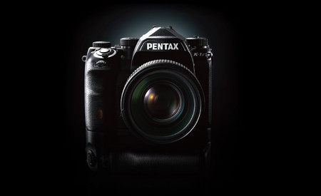 Pentax K1 II, Sony A7 III, Panasonic Lumix GX800 y más cámaras, objetivos y accesorios en oferta: Llega Cazando Gangas