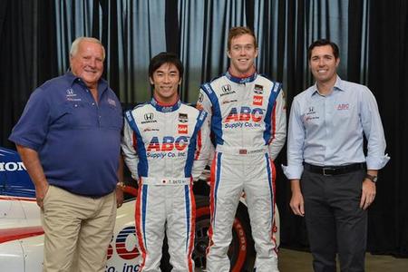 A.J. Foyt confirma a Sato y Hawksworth y nombra a un español ingeniero jefe