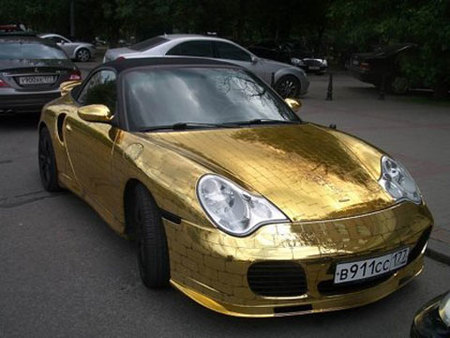 Porsche 911 de oro
