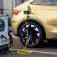 Skoda presenta E-mona, un servicio de recarga móvil para coches eléctricos