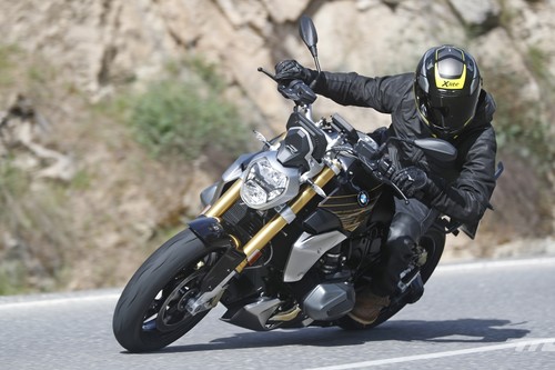 Probamos la BMW R 1250 R 2019: la moto naked a la alemana ahora tiene 136 CV y más opciones de equipamiento