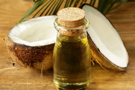 Aceite de coco, ¿realmente ayuda a adelgazar?