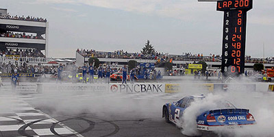 Busch, de principio a fín en Pocono