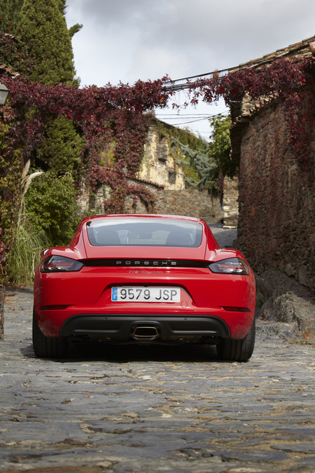 Porsche 718 Cayman