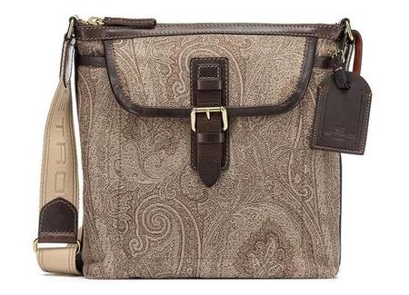 Los exquisitos bolsos en paisley italiano de Etro