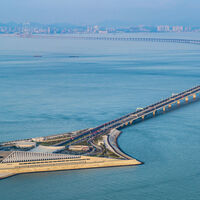 China construyó un monstruo que también es macropuente, túnel y museo: una superestructura por la que pasan al día casi 90,000 autos