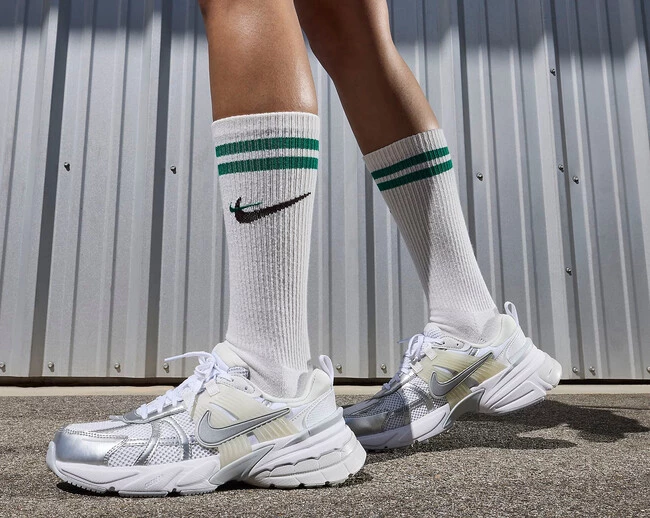 W Nike V2k Run