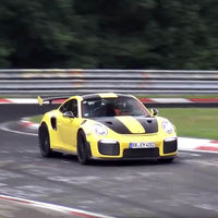 El Porsche 911 GT2 RS ya rueda por el Nürburgring en menos de 7 minutos. ¿Nuevo récord al canto? 