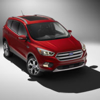 Este es el nuevo Ford Kuga, y ahora tiene un aspecto más yanqui que nunca