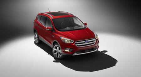 Este es el nuevo Ford Kuga, y ahora tiene un aspecto más yanqui que nunca