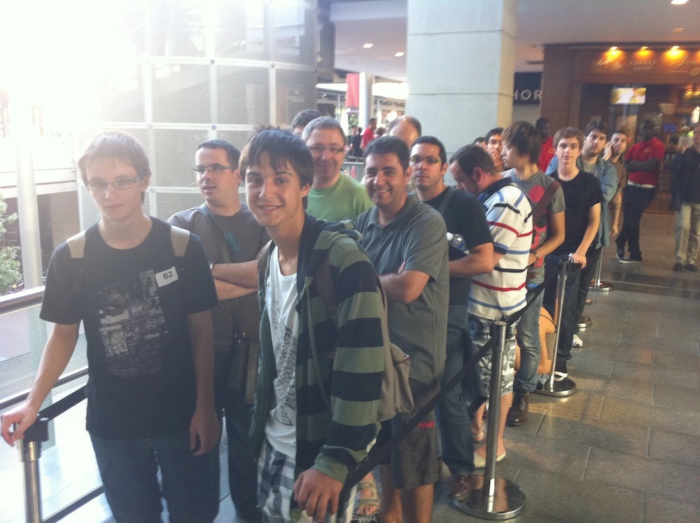 Foto de Inauguración Apple Store La Maquinista (13/93)