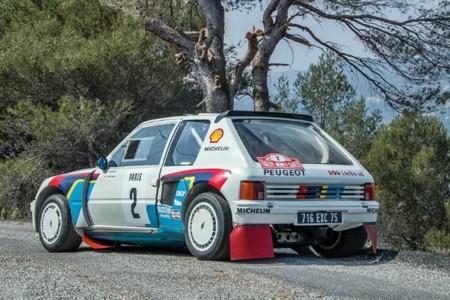 El mítico Peugeot 205 Grupo B de Ari Vatanen sale a subasta. ¿Precio? Mejor no preguntes