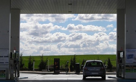 Gasolina y gasóleo vuelven a bajar en las semana del puente de noviembre