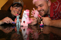 ¿Quienes son más niños, los padres o los hijos? 