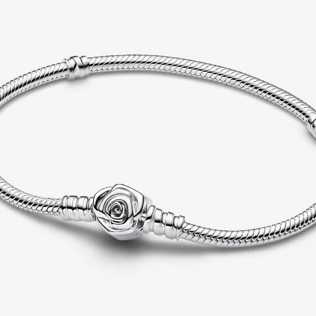 Pulsera de Cadena de Serpiente con Cierre Rosa en Flor
Plata de primera ley
