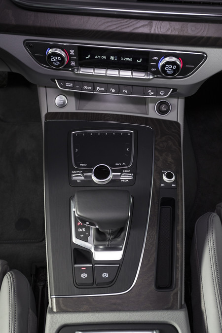 Audi Q5 2017 R 165
