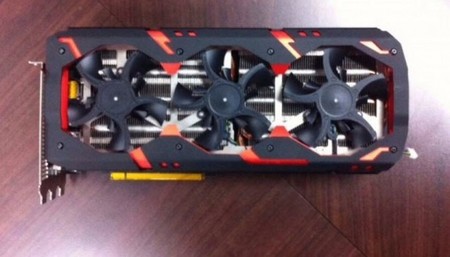 power_color_radeon_r9_295x2_devil13_dual-gpu_triple_ventilador