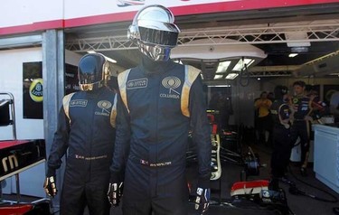 Daft Punk paseando el hit del verano por Mónaco 