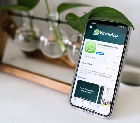 WhatsApp está probando una nueva forma de añadir contactos: compartir un código QR