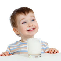 Bebidas (que no leches) vegetales para bebés y niños: todo lo que debes saber