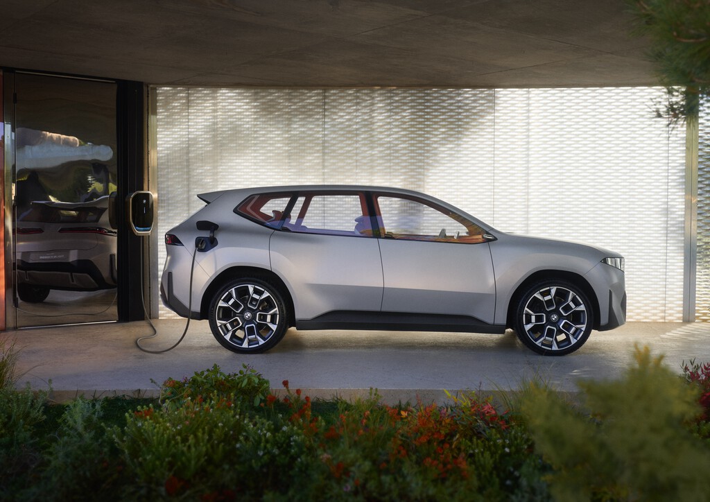 BMW da pistas sobre su futuro: el verdadero lujo será tener un motor de gasolina. Así quieren conseguirlo 