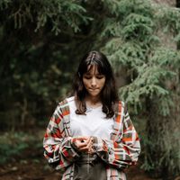 Siete frases que puedes decirle a tu hijo adolescente para que se abra a ti 