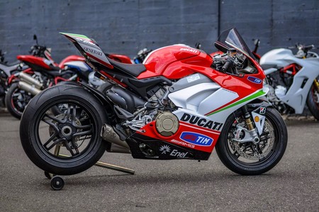 Ducati Panigale V4 Nicky Hayden 14