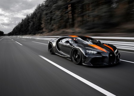 Bugatti Chiron Super Sport 300+: 76 millones de pesos por la versión de calle del coche que llegó a 490 km/h