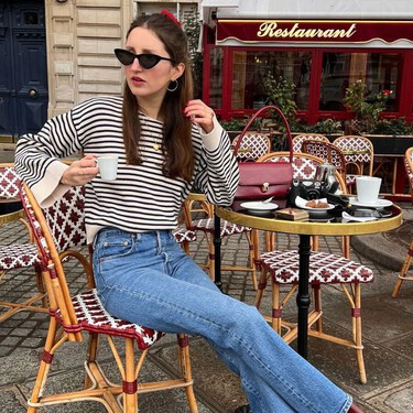 Massimo Dutti y Zara tienen las camisetas estampadas favoritas de las chicas francesas cada primavera 