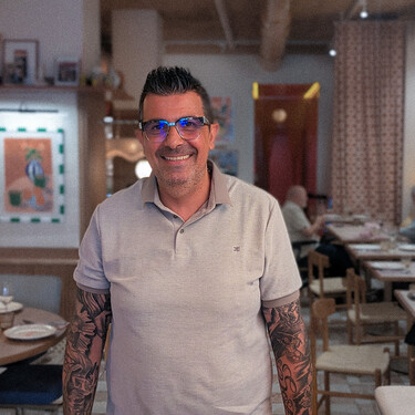 La vuelta a los orígenes del cocinero que vino a Barcelona en Vespa desde Palermo: “En la mayoría de sicilianos hay cosas que no pintan nada”