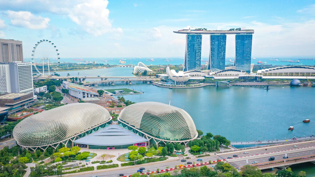 Hay una razón por la que en Singapur solo hay unos 11 coches por cada 100 habitantes: tener cualquier coche allí es todo un lujo