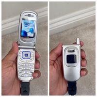Hace 20 años Samsung tenía un móvil con un botón tan especial que en un antiguo MediaMarkt tuvieron que quitarle la batería  