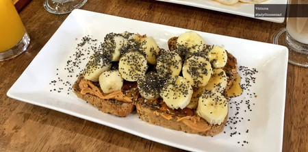 Tostada con plátano y mantequilla de cacahuete para llenarnos de energía