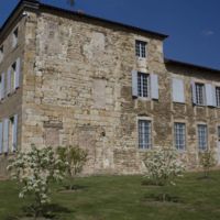 Francia cobró impuestos por cada puerta y ventana durante 126 años: el resultado transformó las casas de modo que aún hoy es visible