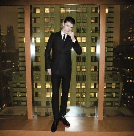 Elegancia cosmopolita en la campaña de Yves Saint Laurent Otoño-Invierno 2011/2012