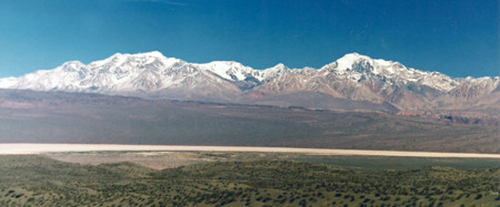 San Juan, cita con cinco "seismiles" en los Andes argentinos. 
