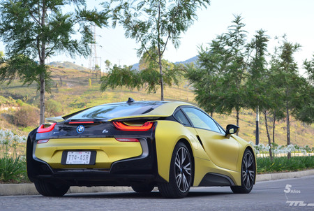 Bmw I8 Protonic Frozen Yellow 3