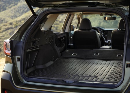 Subaru Outback 2020 1600 18