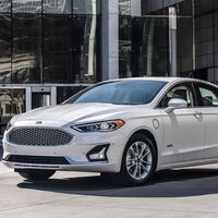 Llevó su Ford a la agencia para que le repararan el aire acondicionado. Le terminaron cobrando más de lo que valía su auto