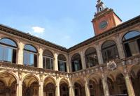 Una visita al Archiginnasio de Bolonia