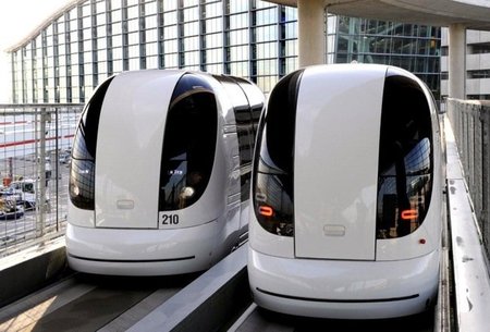 Cápsulas personales eléctricas y autopilotadas en el aeropuerto de Londres-Heathrow